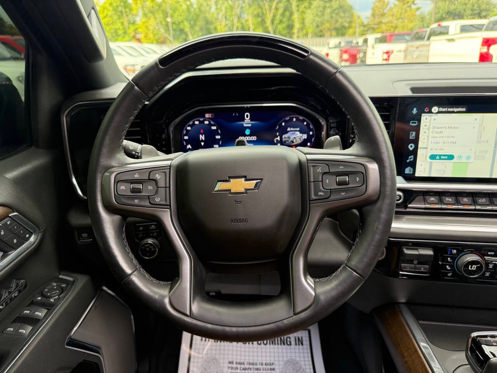 Chevrolet Silverado 1500 Vehicle Full-screen Gallery Image 22