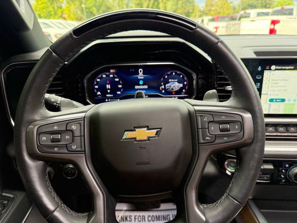 Chevrolet Silverado 1500 Vehicle Full-screen Gallery Image 23