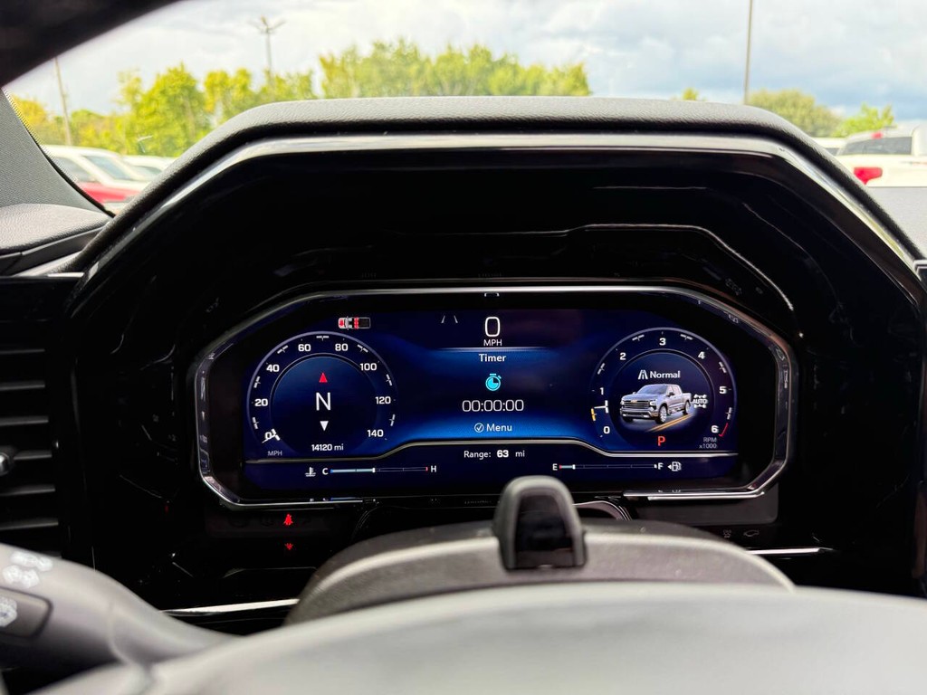 Chevrolet Silverado 1500 Vehicle Full-screen Gallery Image 34