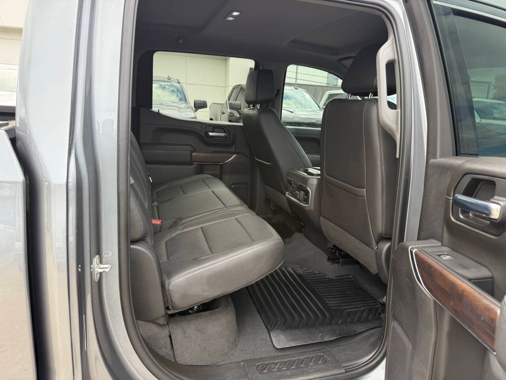 GMC Sierra 1500 Vehicle Full-screen Gallery Image 15