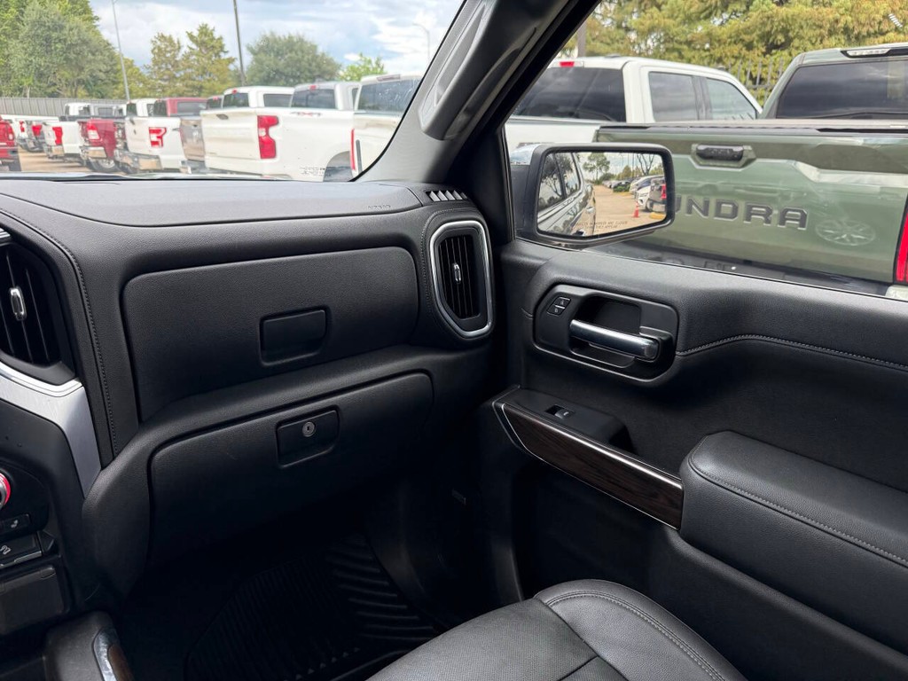 GMC Sierra 1500 Vehicle Full-screen Gallery Image 20