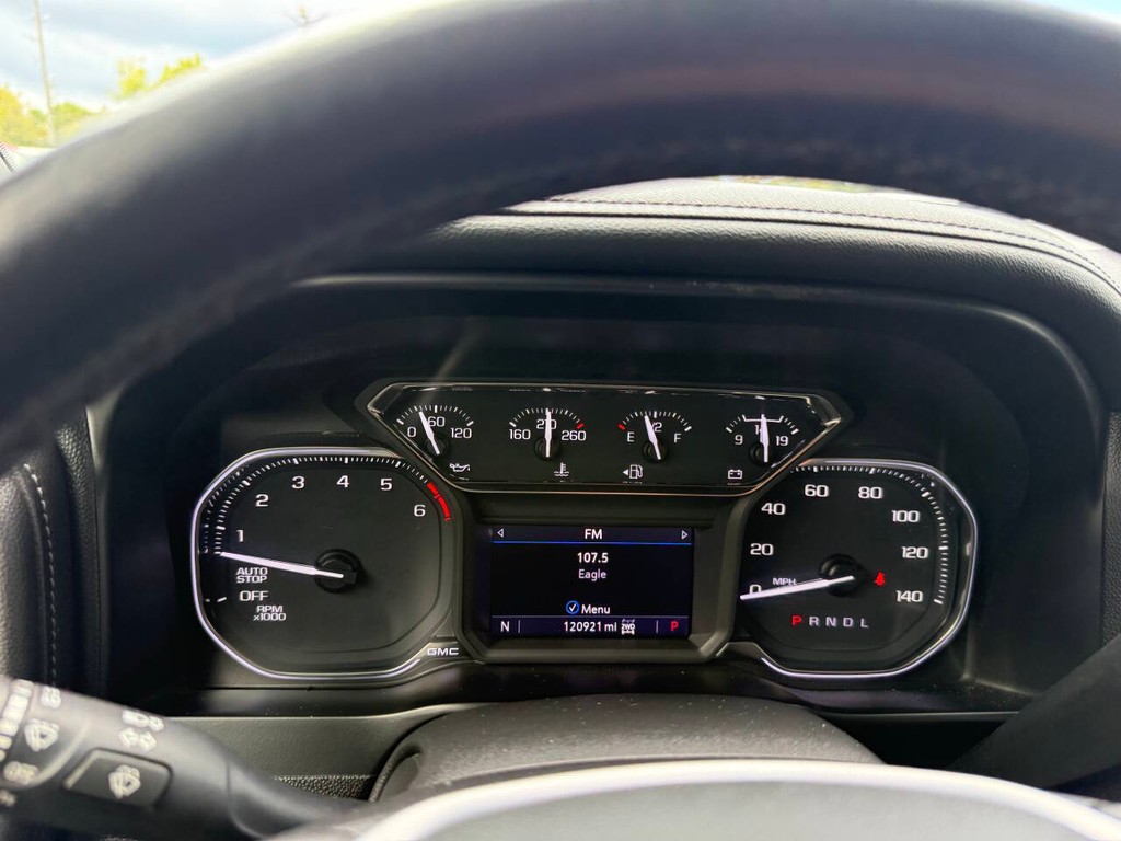 GMC Sierra 1500 Vehicle Full-screen Gallery Image 33