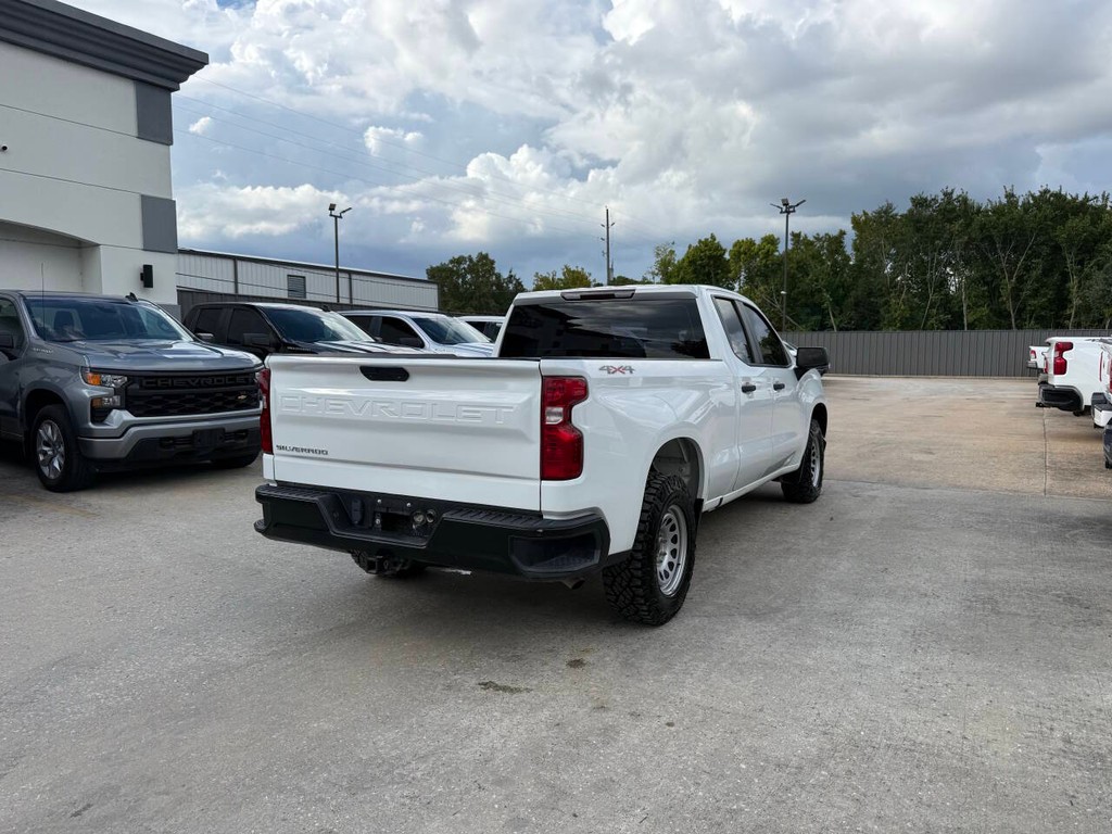 Chevrolet Silverado 1500 Vehicle Full-screen Gallery Image 05