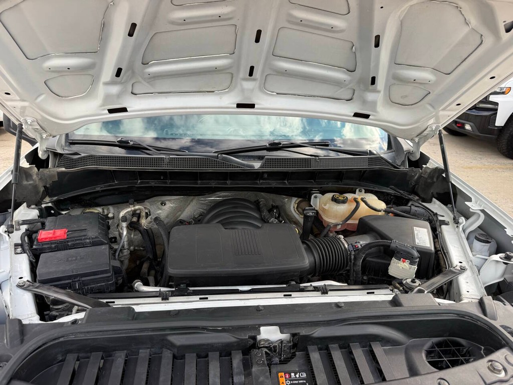 Chevrolet Silverado 1500 Vehicle Full-screen Gallery Image 33