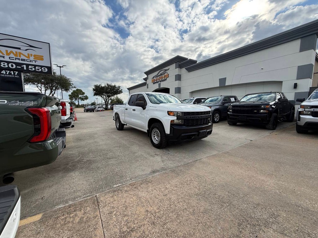 Chevrolet Silverado 1500 Vehicle Full-screen Gallery Image 42