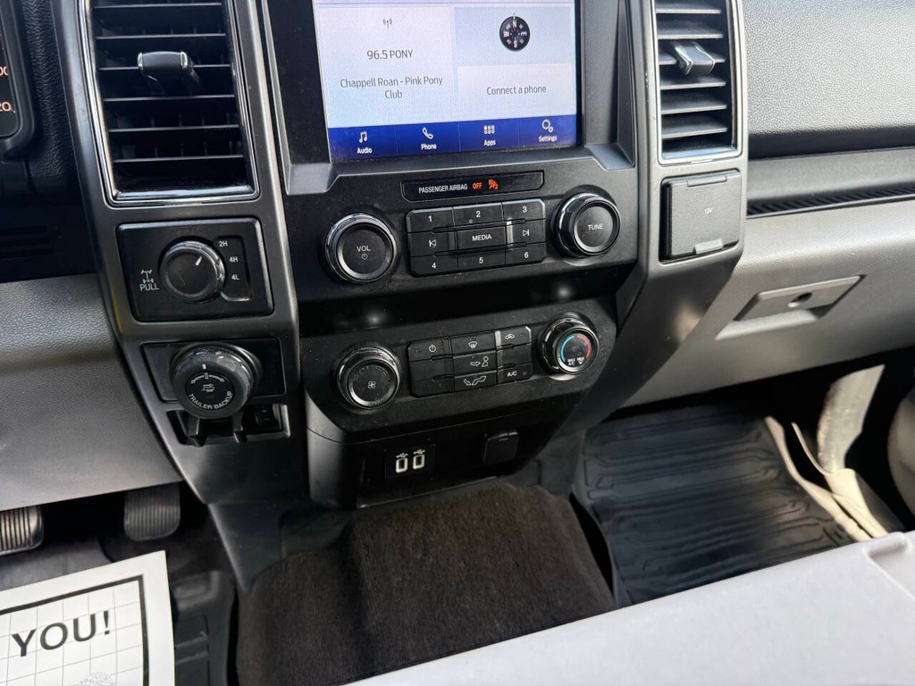 Ford F-150 Vehicle Full-screen Gallery Image 28