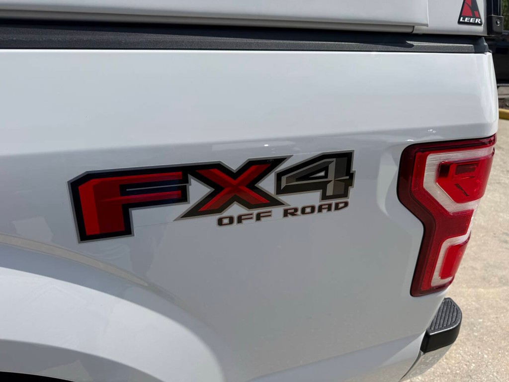 Ford F-150 Vehicle Full-screen Gallery Image 36