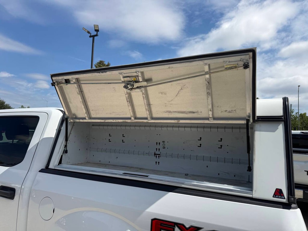 Ford F-150 Vehicle Full-screen Gallery Image 39