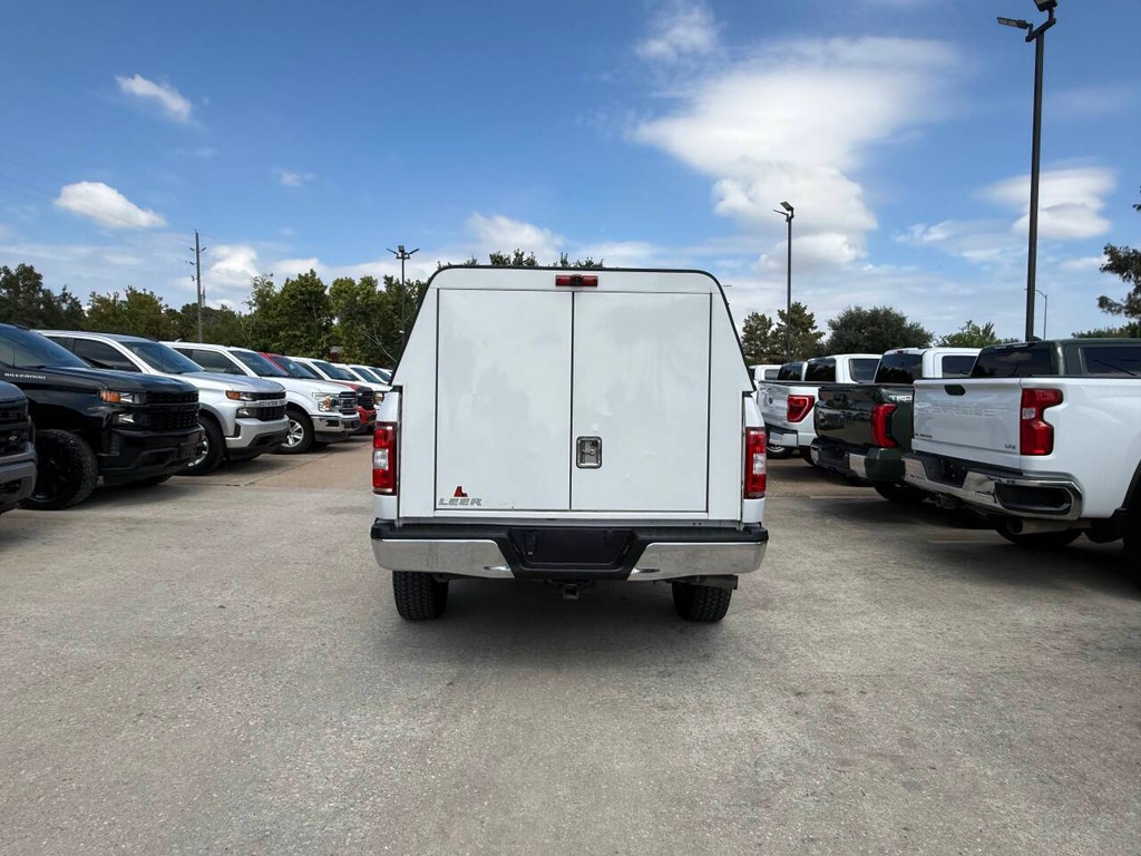 Ford F-150 Vehicle Full-screen Gallery Image 42
