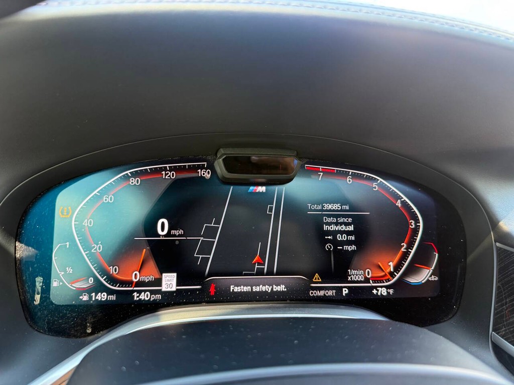 BMW 7 Series Vehicle Full-screen Gallery Image 33