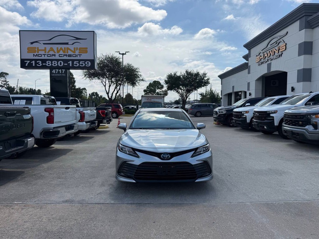 Toyota Camry Vehicle Full-screen Gallery Image 37