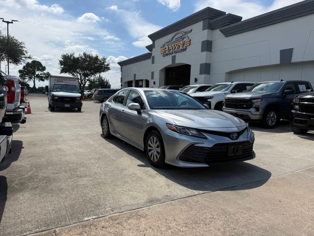 Toyota Camry Vehicle Full-screen Gallery Image 38