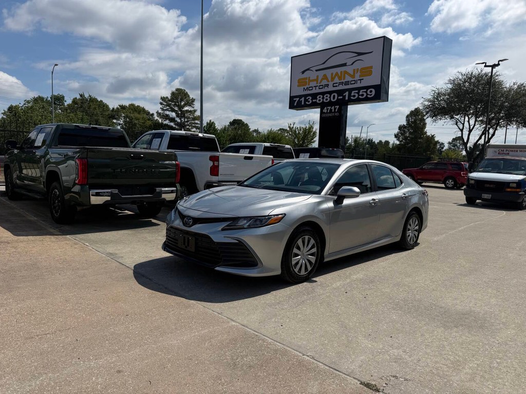 Toyota Camry Vehicle Full-screen Gallery Image 39