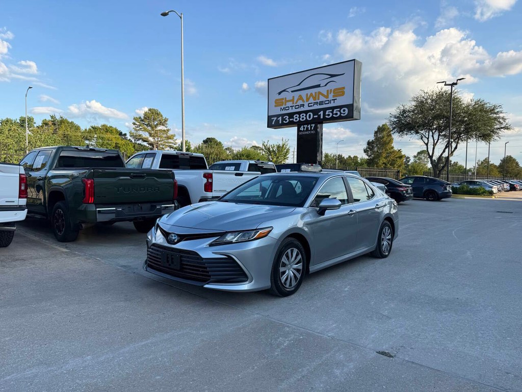 Toyota Camry Vehicle Full-screen Gallery Image 40