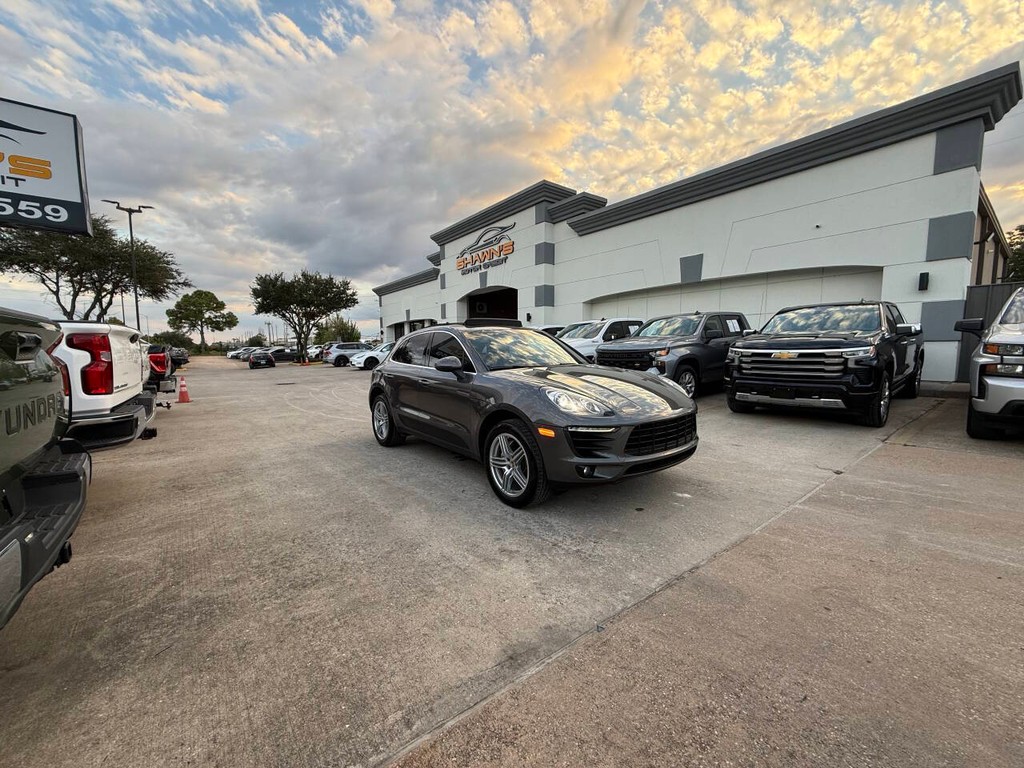 Porsche Macan Vehicle Full-screen Gallery Image 49