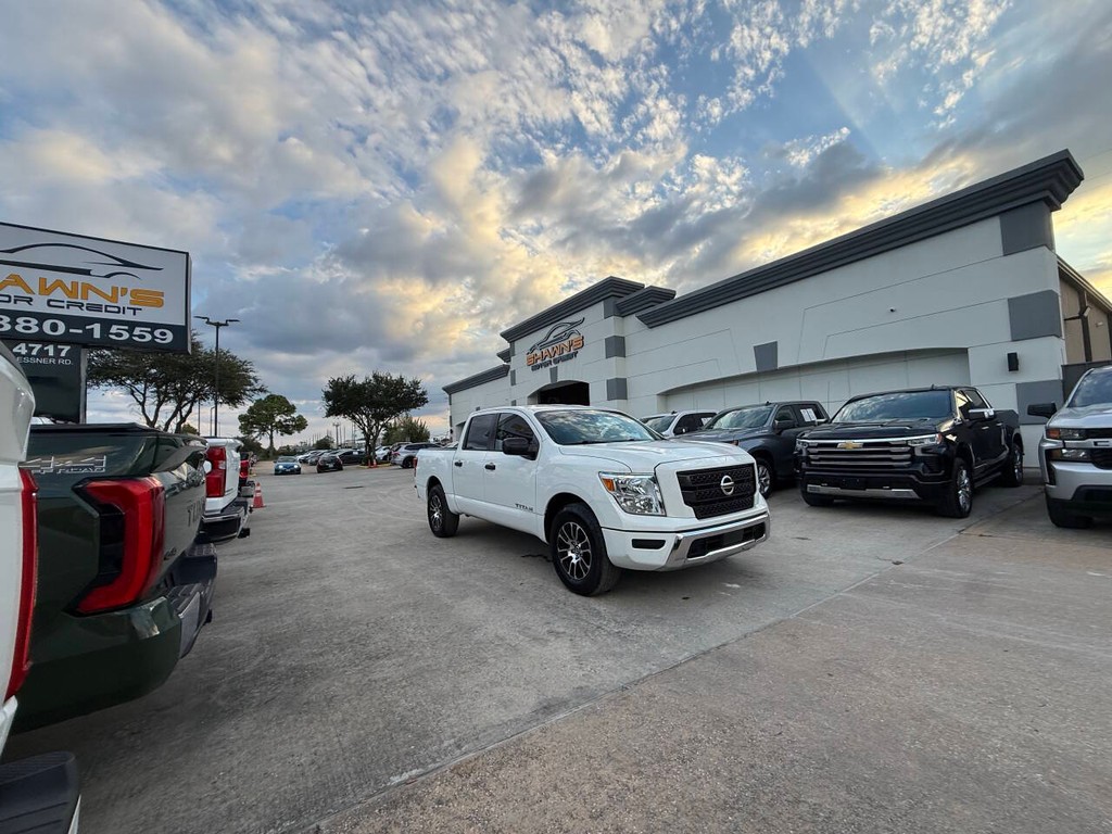 Nissan Titan Vehicle Full-screen Gallery Image 43