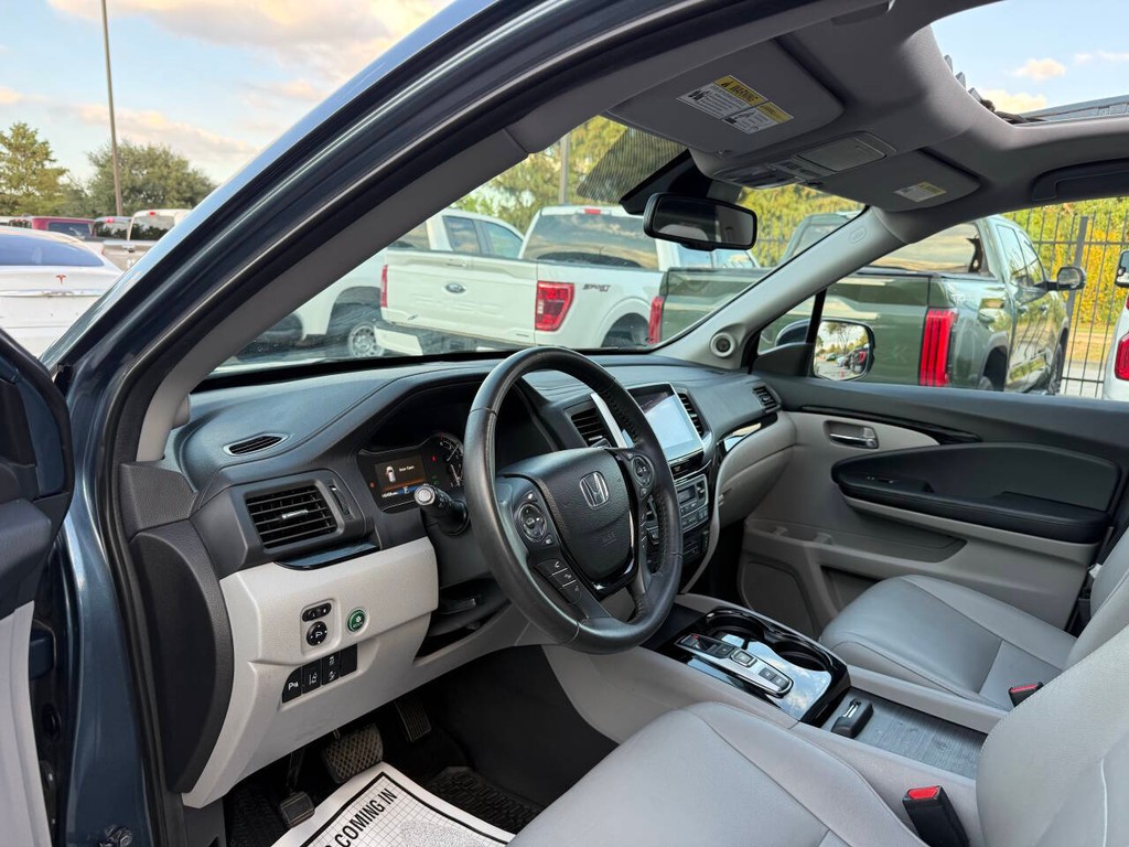 Honda Pilot Vehicle Full-screen Gallery Image 06