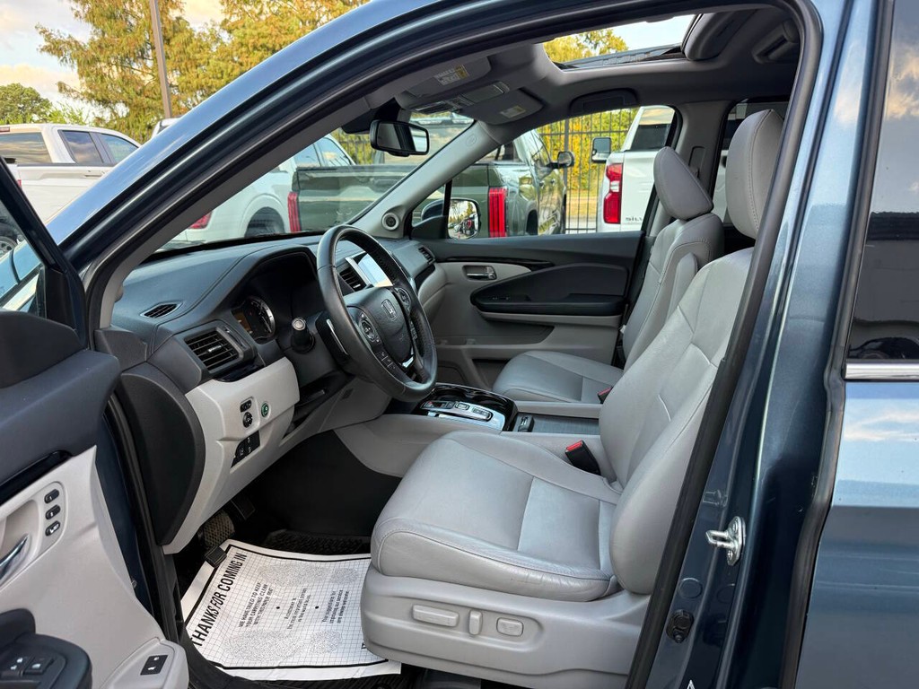 Honda Pilot Vehicle Full-screen Gallery Image 07