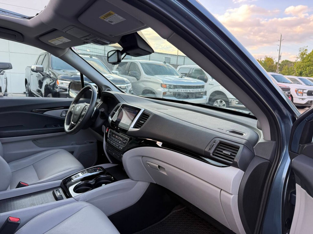 Honda Pilot Vehicle Full-screen Gallery Image 09