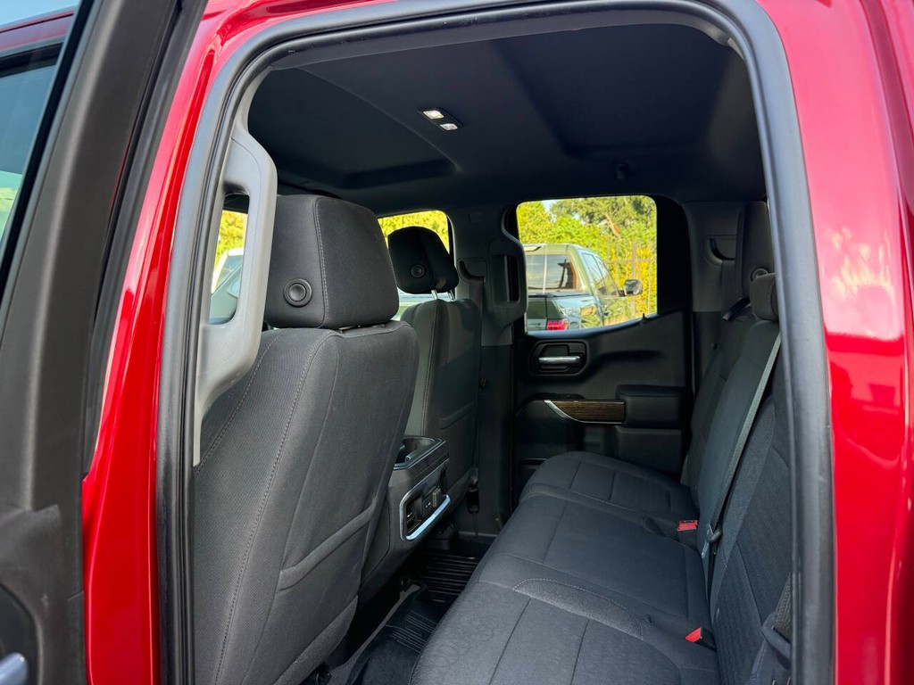 GMC Sierra 1500 Vehicle Full-screen Gallery Image 11