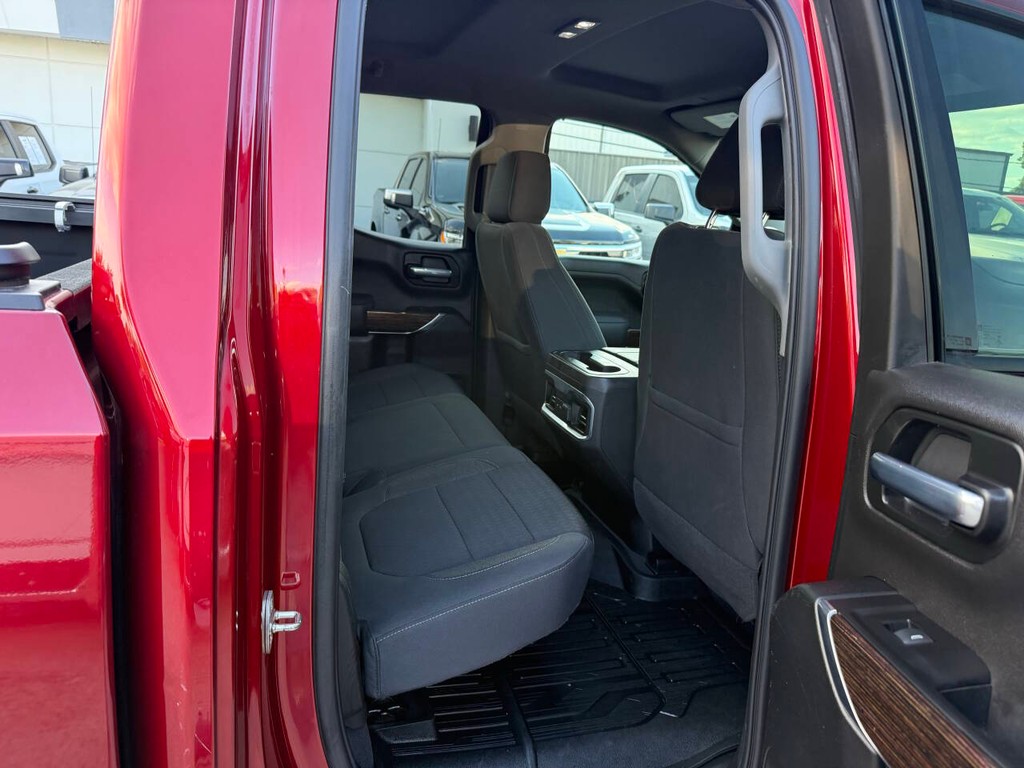 GMC Sierra 1500 Vehicle Full-screen Gallery Image 14