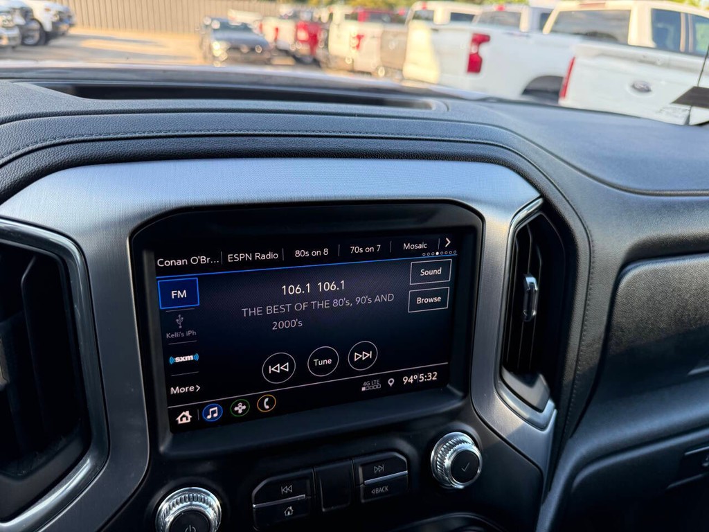 GMC Sierra 1500 Vehicle Full-screen Gallery Image 24