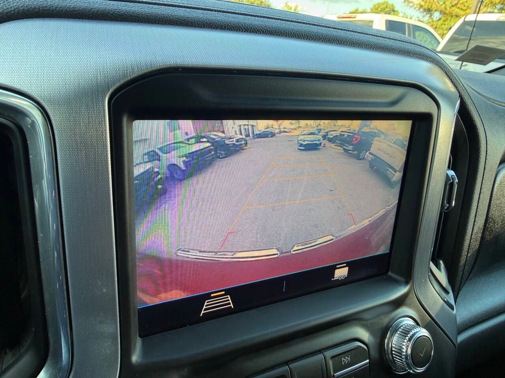 GMC Sierra 1500 Vehicle Full-screen Gallery Image 26
