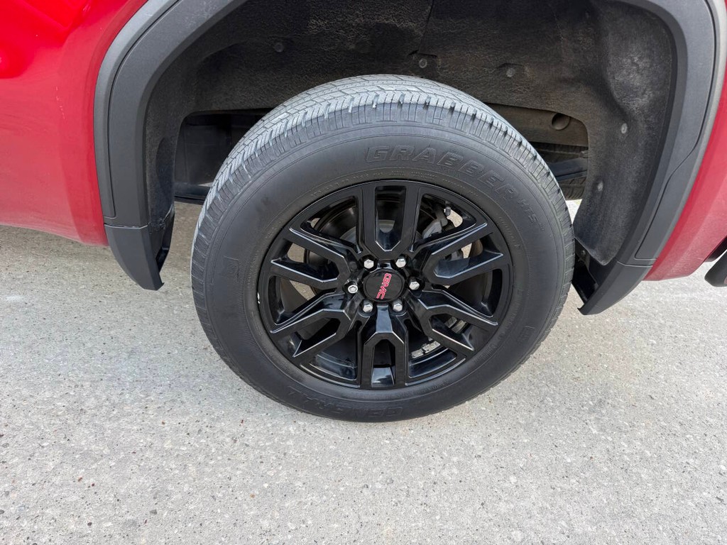 GMC Sierra 1500 Vehicle Full-screen Gallery Image 36
