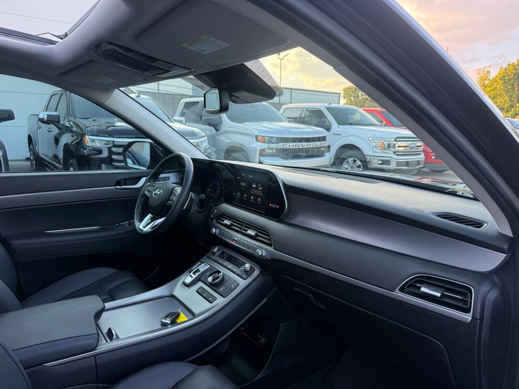 Hyundai Palisade Vehicle Full-screen Gallery Image 10