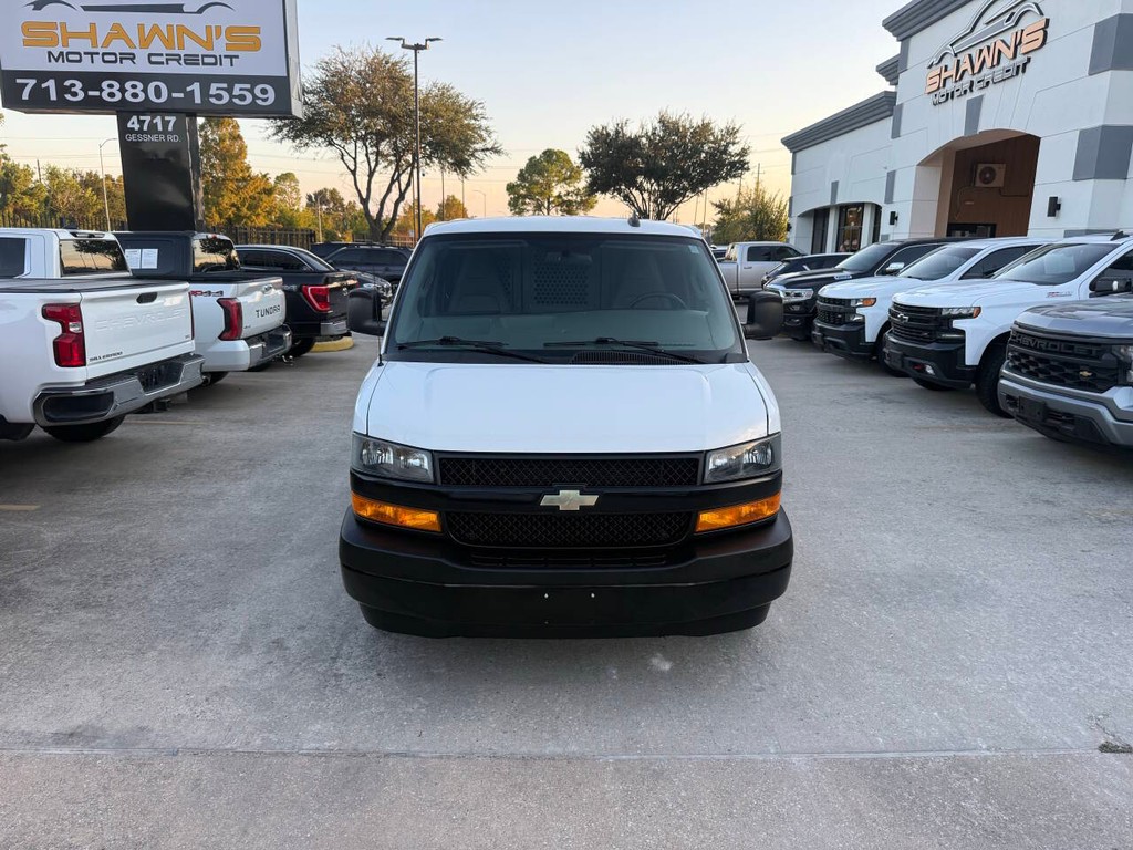 Chevrolet Express Vehicle Full-screen Gallery Image 33