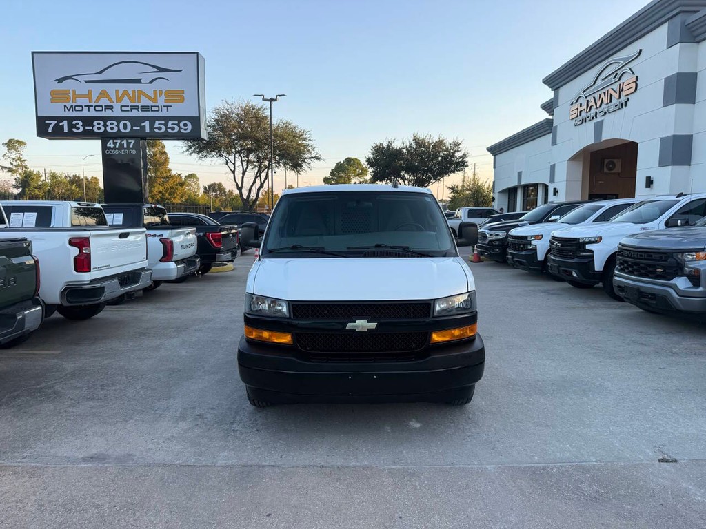 Chevrolet Express Vehicle Full-screen Gallery Image 34