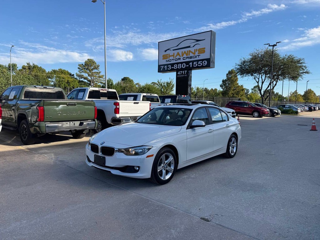 BMW 3 Series Vehicle Full-screen Gallery Image 43