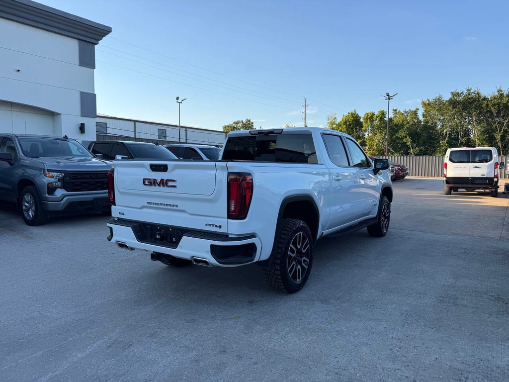 GMC Sierra 1500 Vehicle Full-screen Gallery Image 05