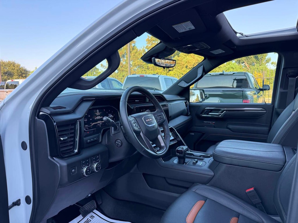 GMC Sierra 1500 Vehicle Full-screen Gallery Image 06