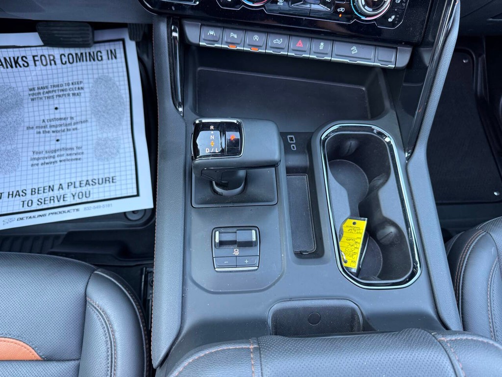GMC Sierra 1500 Vehicle Full-screen Gallery Image 29