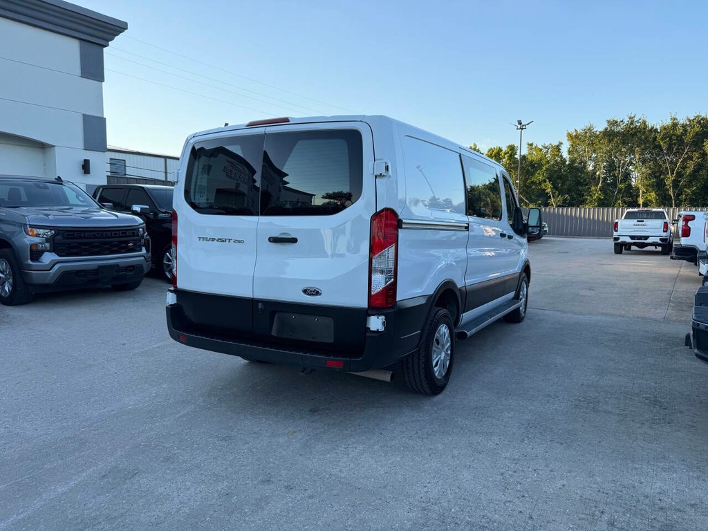 Ford Transit Cargo Van Vehicle Full-screen Gallery Image 05