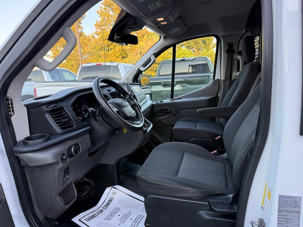 Ford Transit Cargo Van Vehicle Full-screen Gallery Image 07