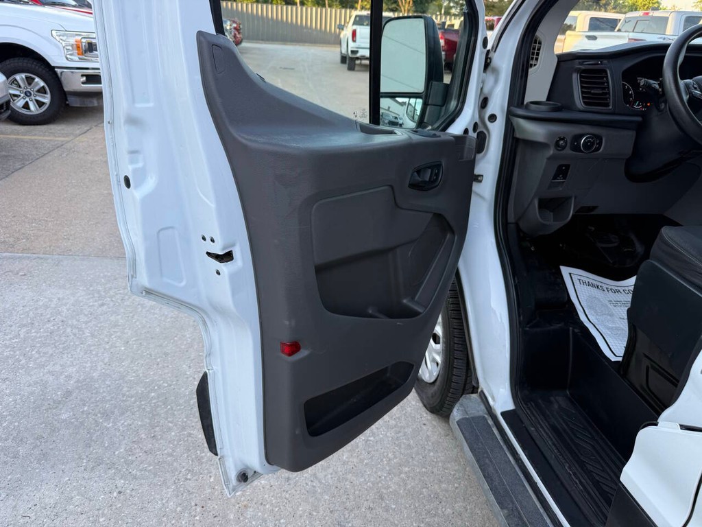 Ford Transit Cargo Van Vehicle Full-screen Gallery Image 08
