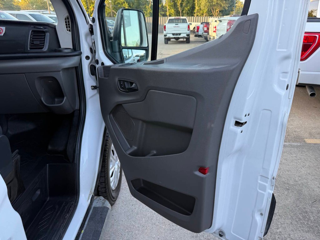 Ford Transit Cargo Van Vehicle Full-screen Gallery Image 11