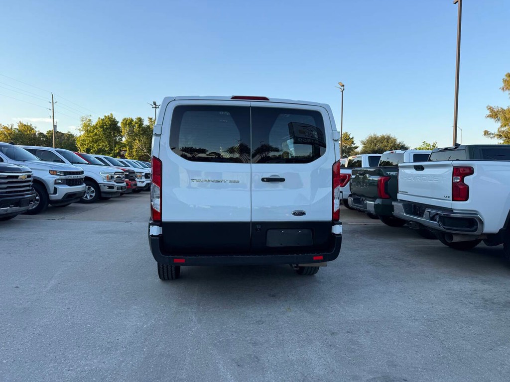Ford Transit Cargo Van Vehicle Full-screen Gallery Image 30