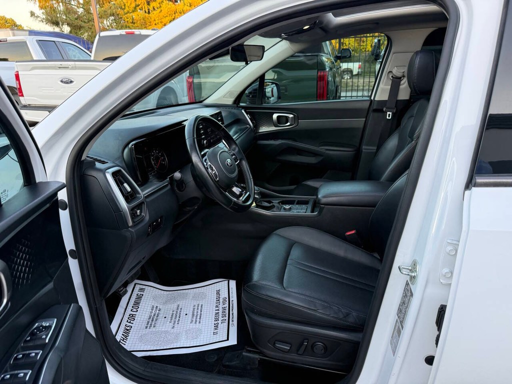 Kia Sorento Vehicle Full-screen Gallery Image 07