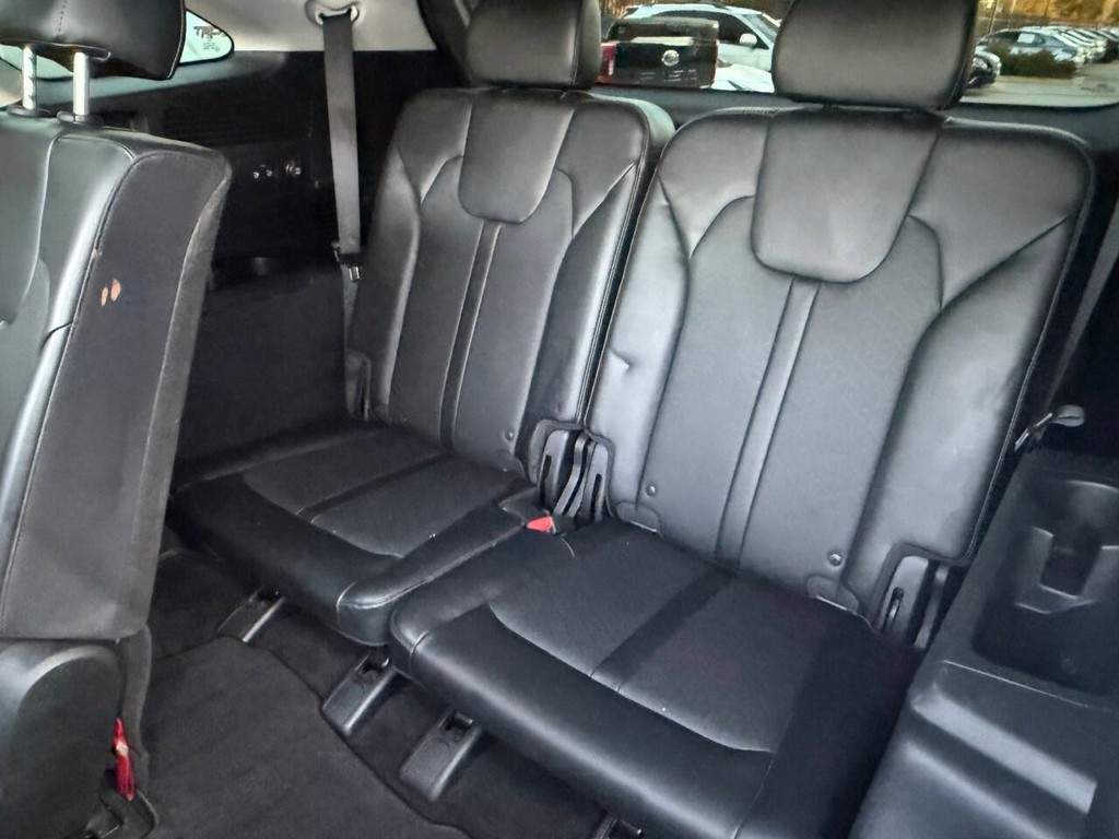 Kia Sorento Vehicle Full-screen Gallery Image 14