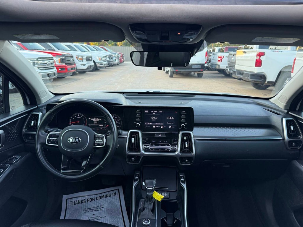 Kia Sorento Vehicle Full-screen Gallery Image 19