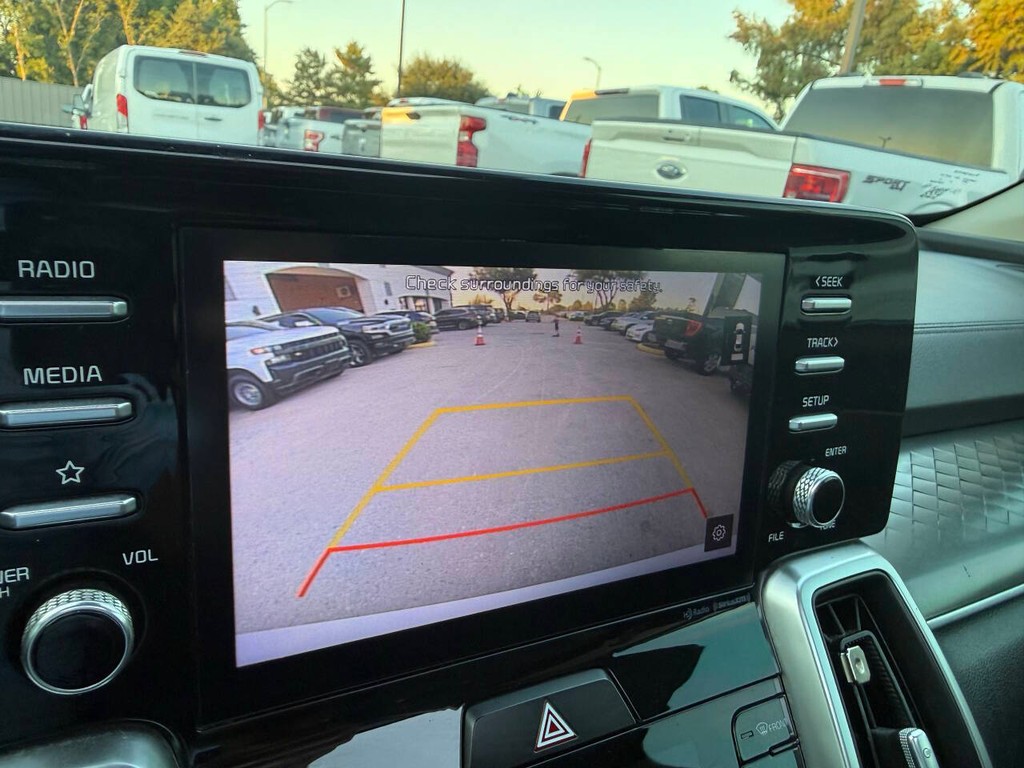 Kia Sorento Vehicle Full-screen Gallery Image 27