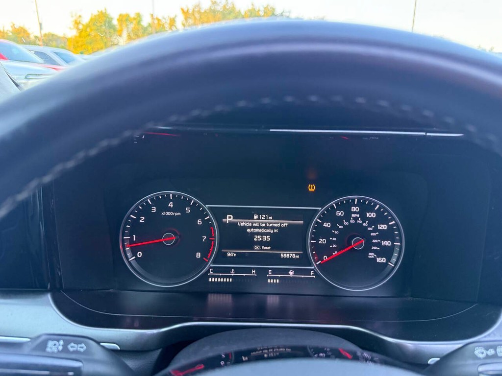 Kia Sorento Vehicle Full-screen Gallery Image 35