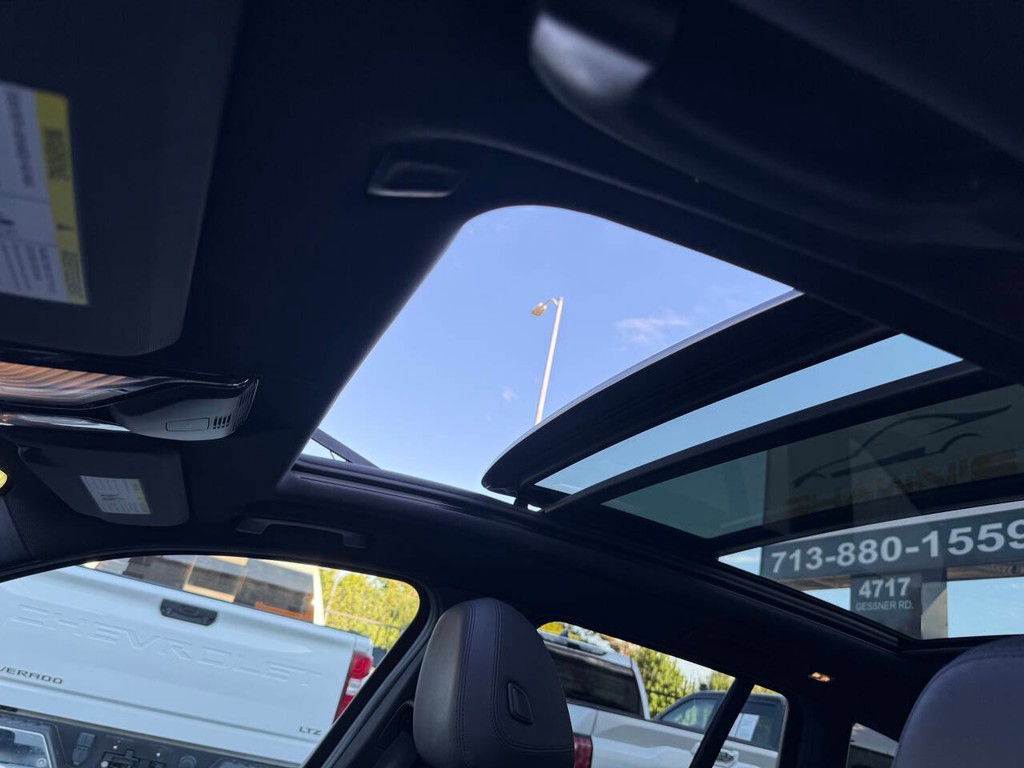 BMW X3 Vehicle Full-screen Gallery Image 29