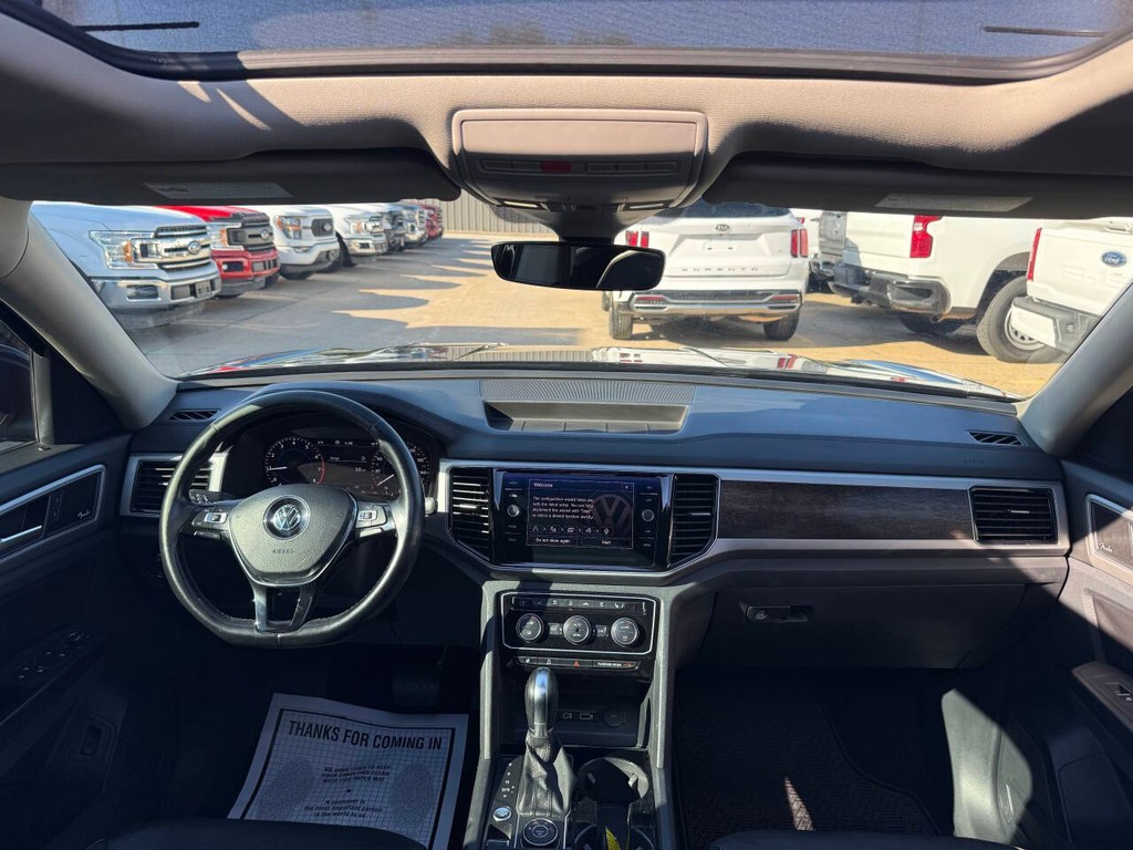 Volkswagen Atlas Vehicle Full-screen Gallery Image 19
