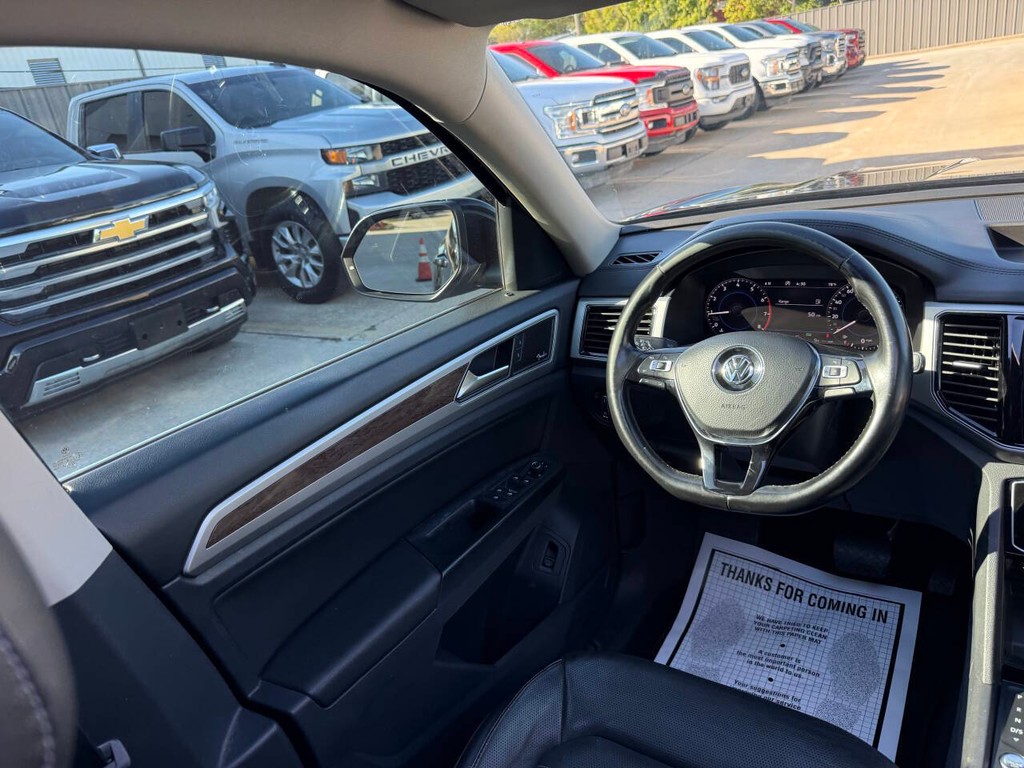 Volkswagen Atlas Vehicle Full-screen Gallery Image 21