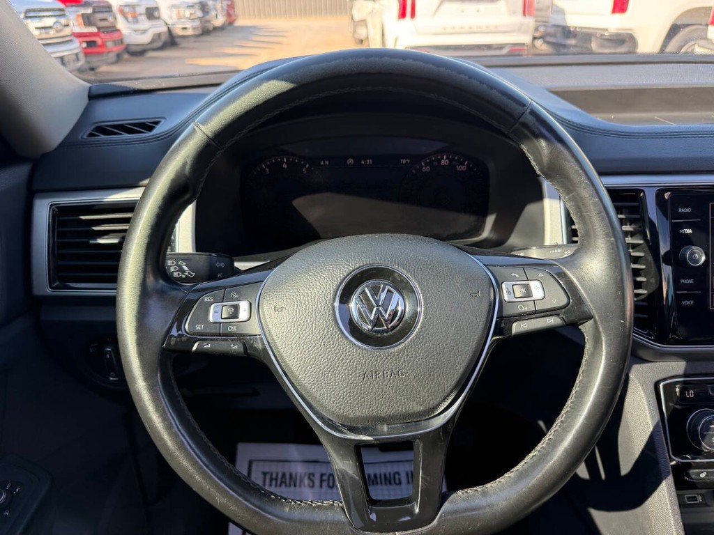 Volkswagen Atlas Vehicle Full-screen Gallery Image 25