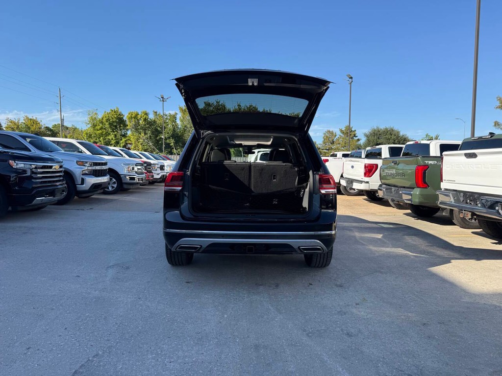 Volkswagen Atlas Vehicle Full-screen Gallery Image 38